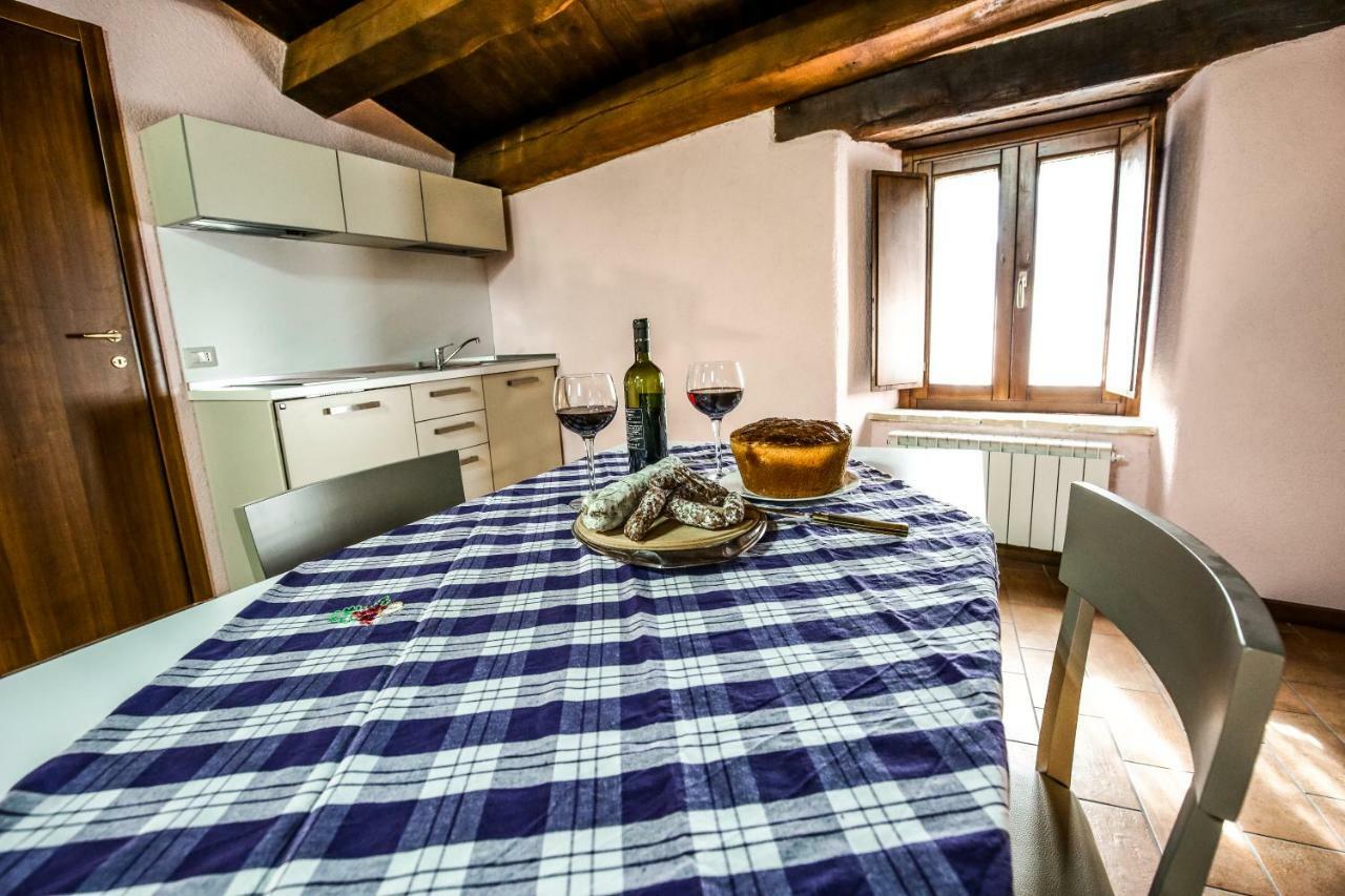 Le Aie Di Postignano Lägenhet Sellano Exteriör bild
